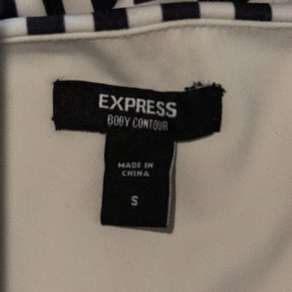 Express Black & White Stripe Body Contour High Neck Cutout Cropped Tank Top - Picture 2 of 3